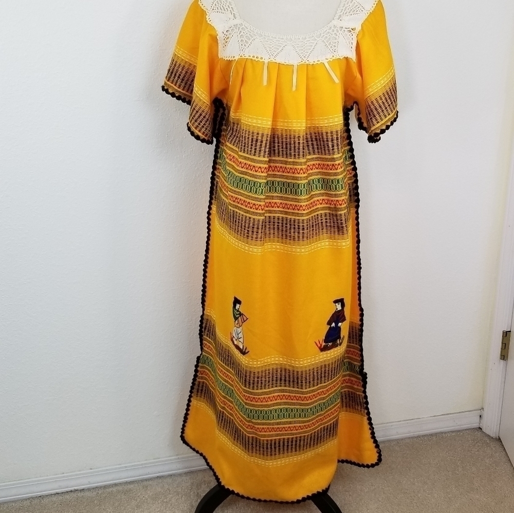 Indigenous-Style Yellow Dress from Panama, M/L